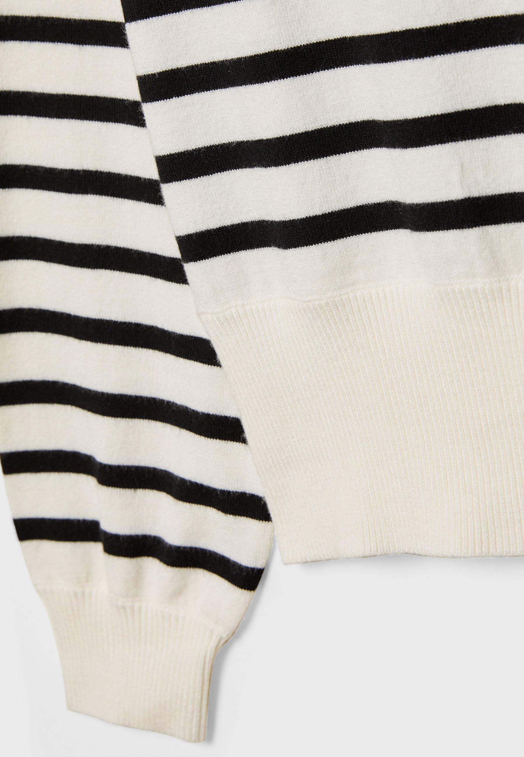 Asymmetric knit sweater — Ecru