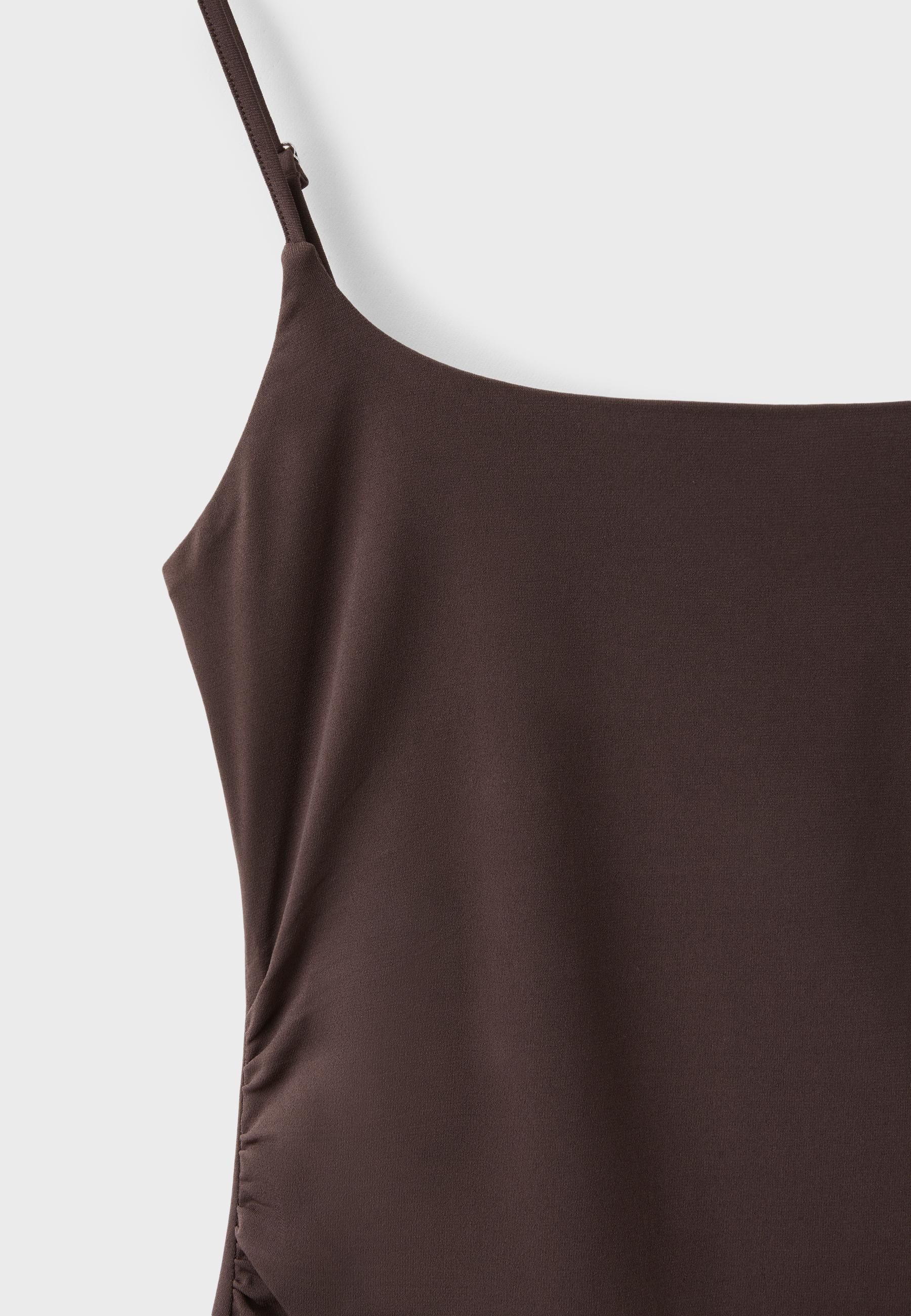 Gathered strap midi dress — Brown