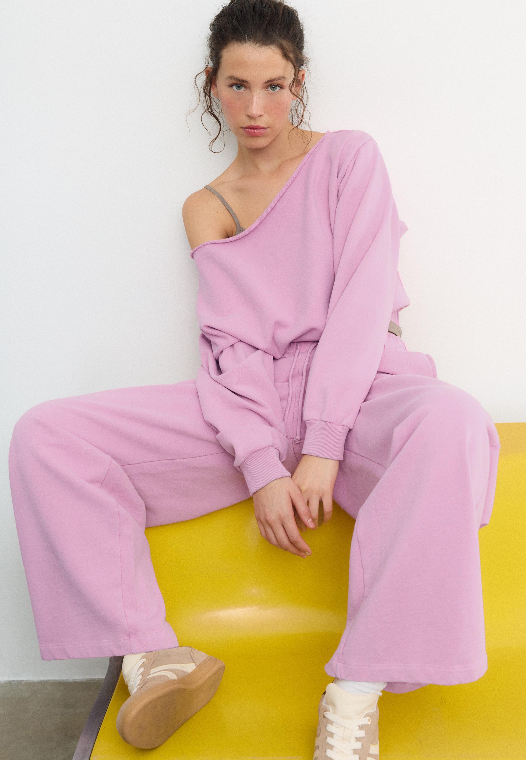 Soft-touch palazzo joggers — Bubblegum pink