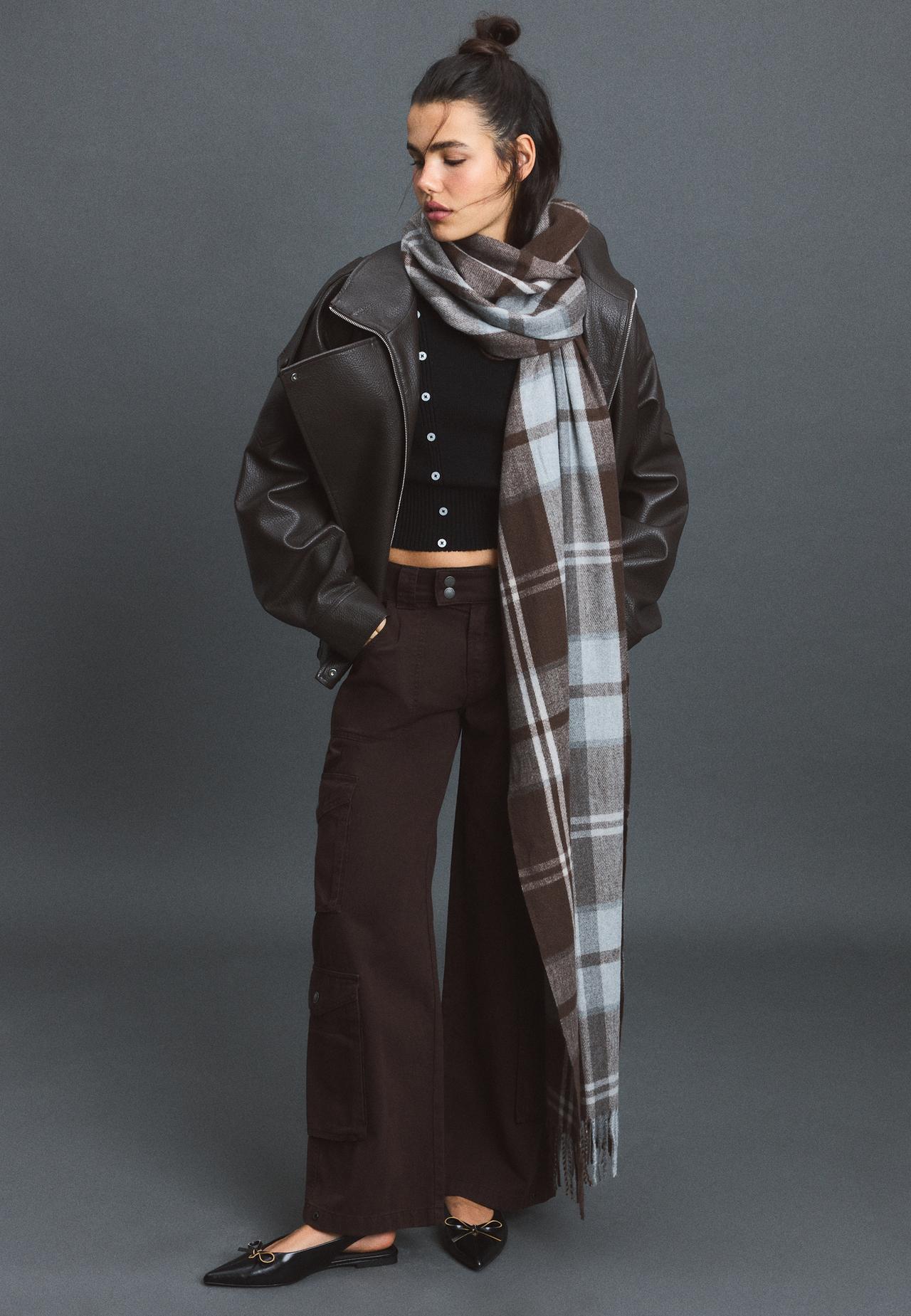 Checked scarf — Brown
