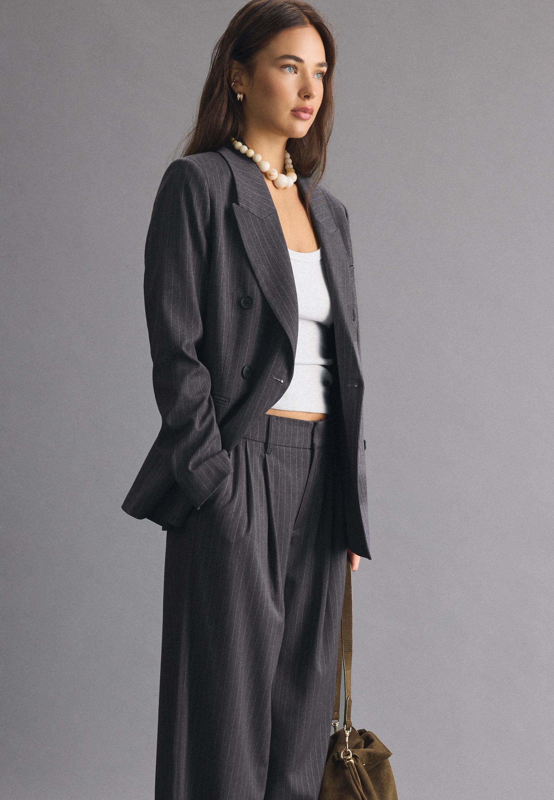 Fitted striped buttoned blazer — Grey