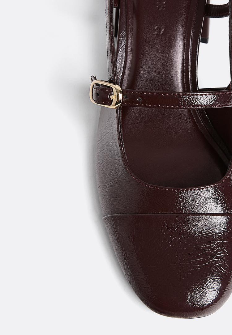 block heel mary jane style shoes