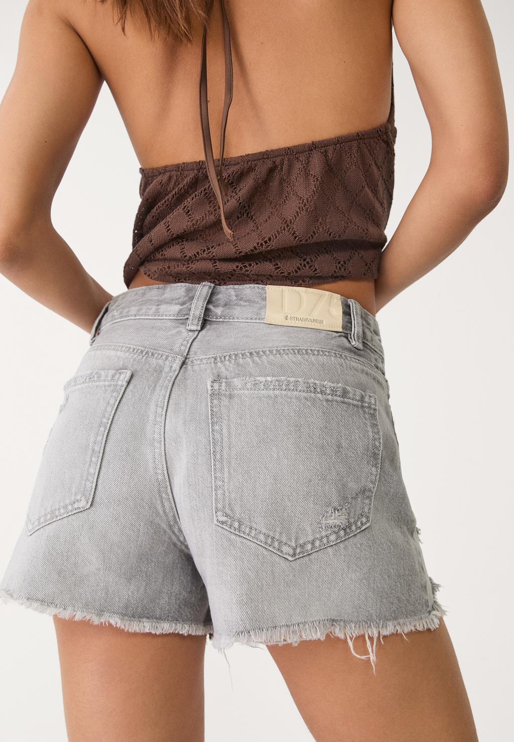 D75 Short denim rotos