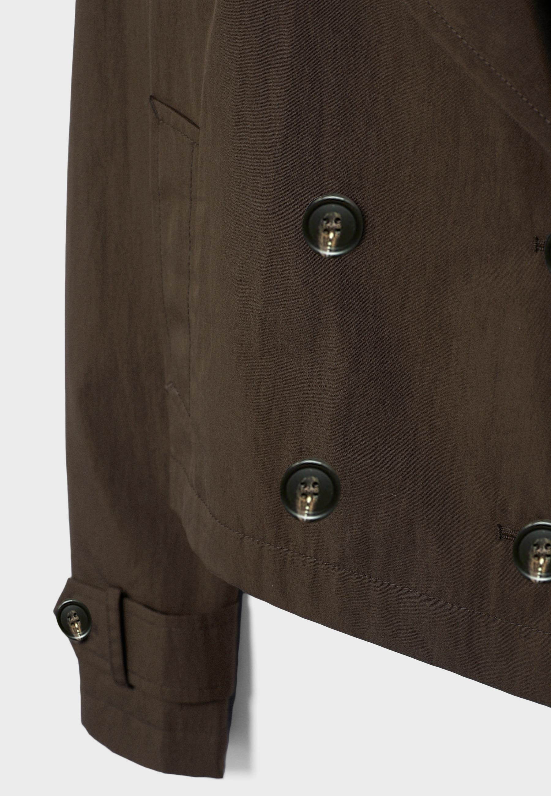 Short double-breasted trench coat — Brown