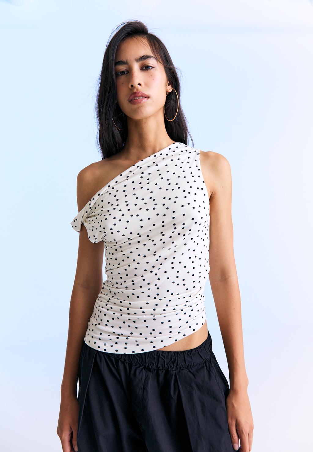 Camiseta asimétrica frunces topos