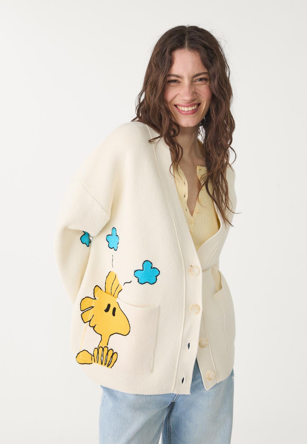 Oversize Snoopy knit cardigan