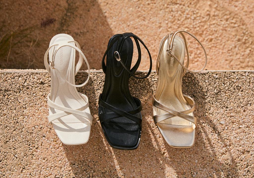 Sandalias de tacón fino