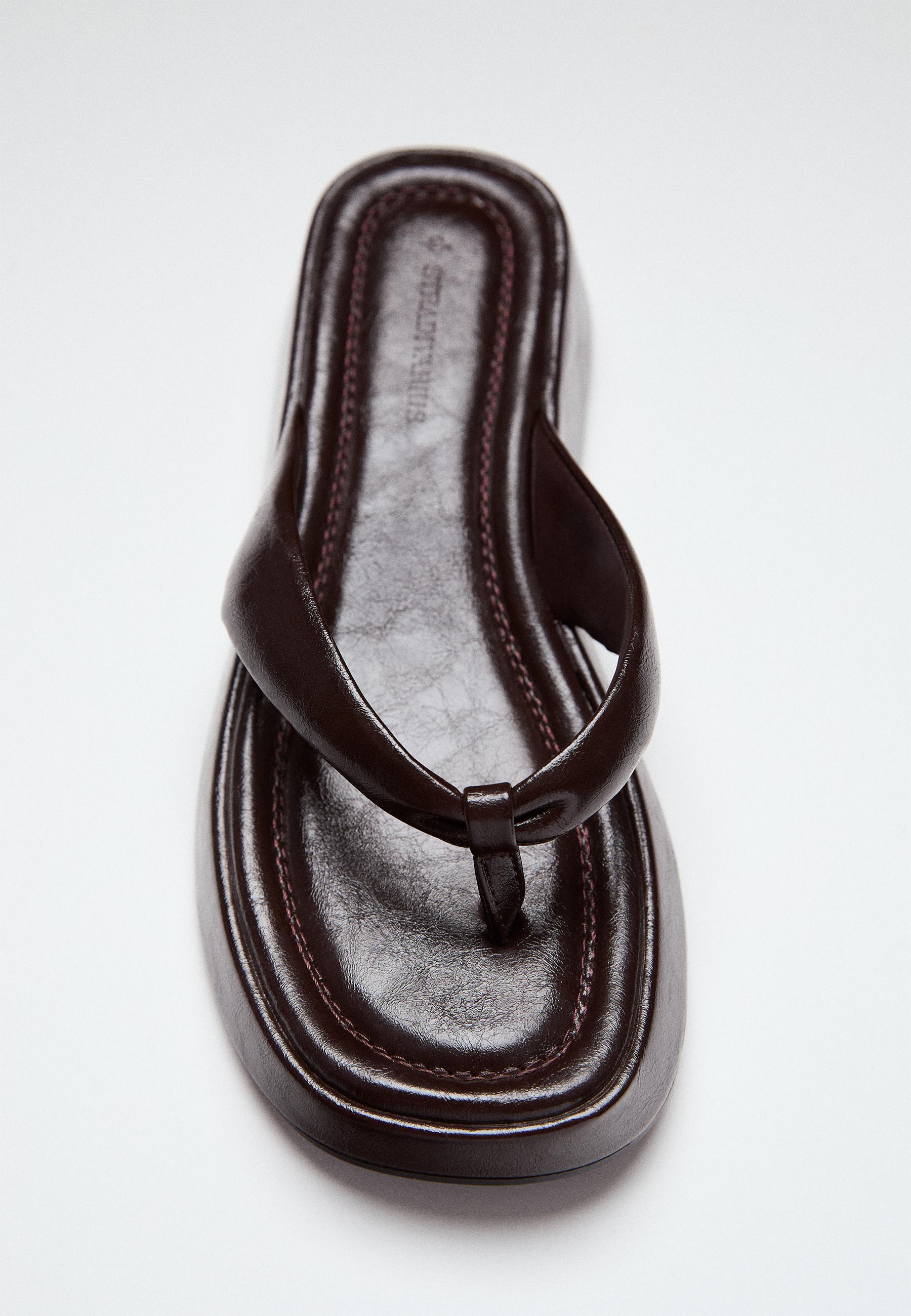 Flat thong sandals — BROWN