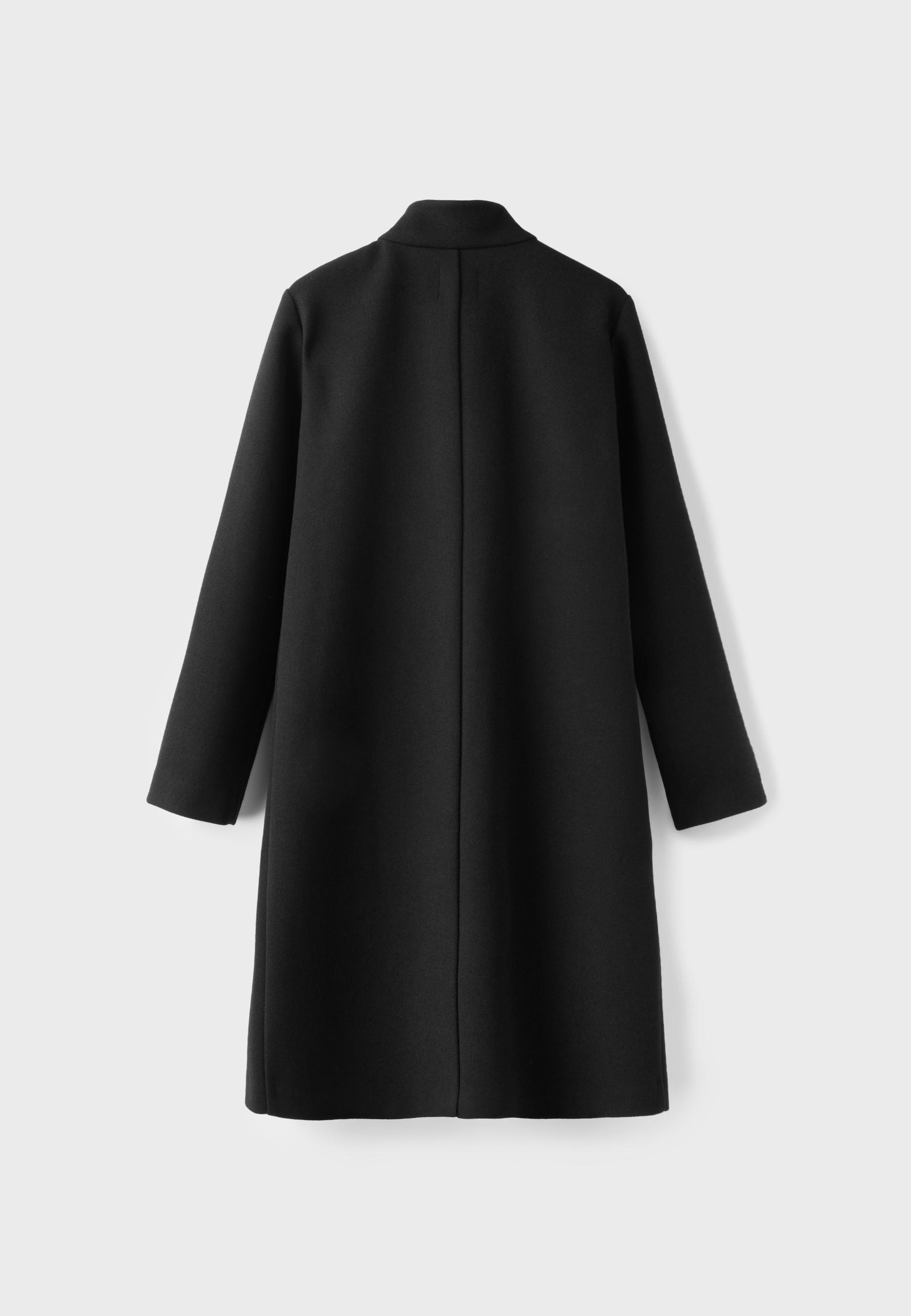 Basic soft-touch coat - Women's fashion | Stradivarius Montenegro