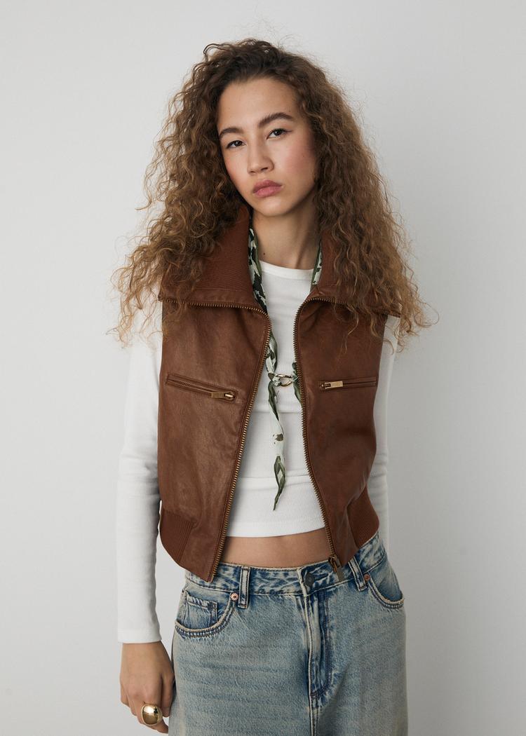 chaleco efecto piel combinado rib