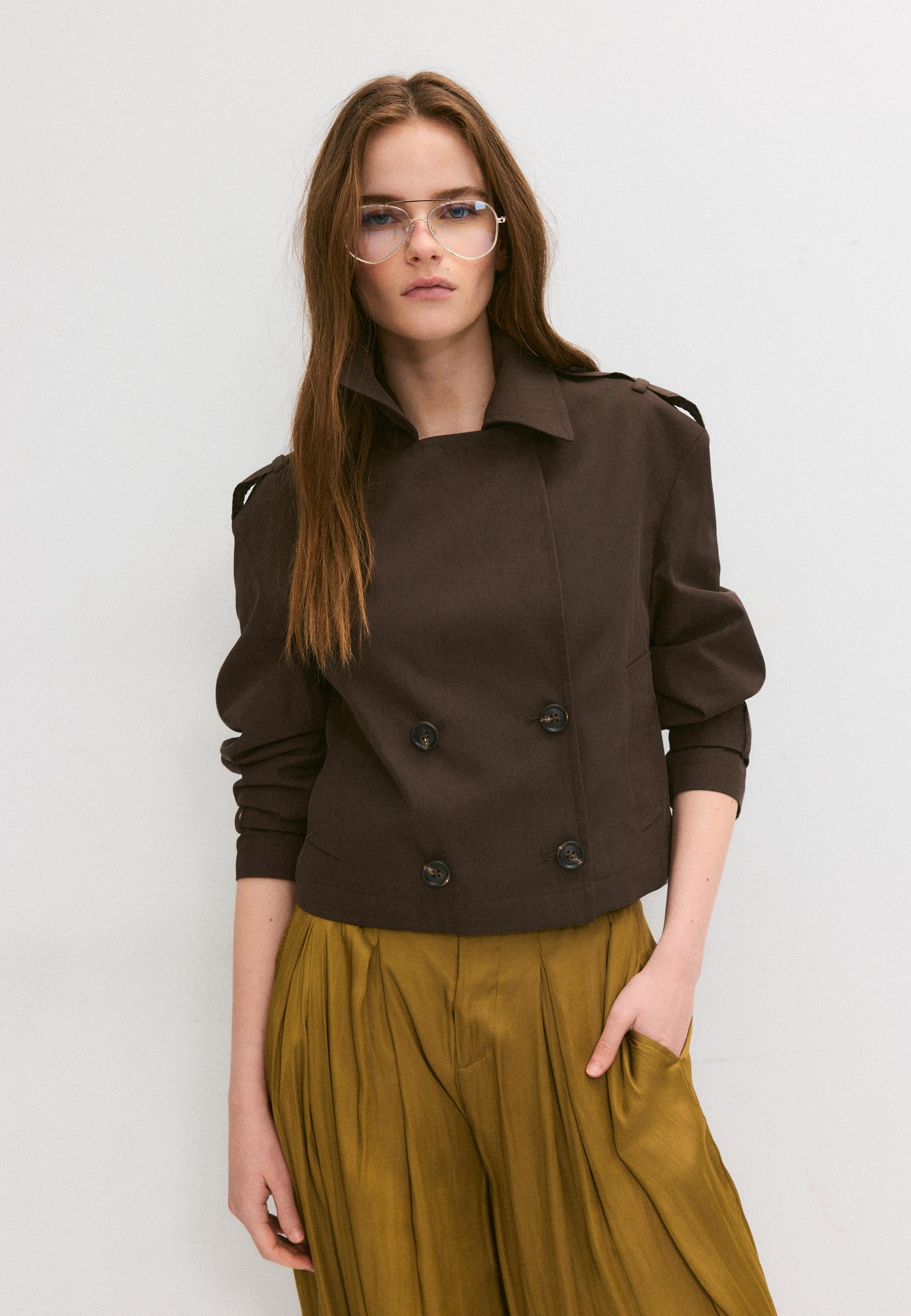 Short double-breasted trench coat — Brown