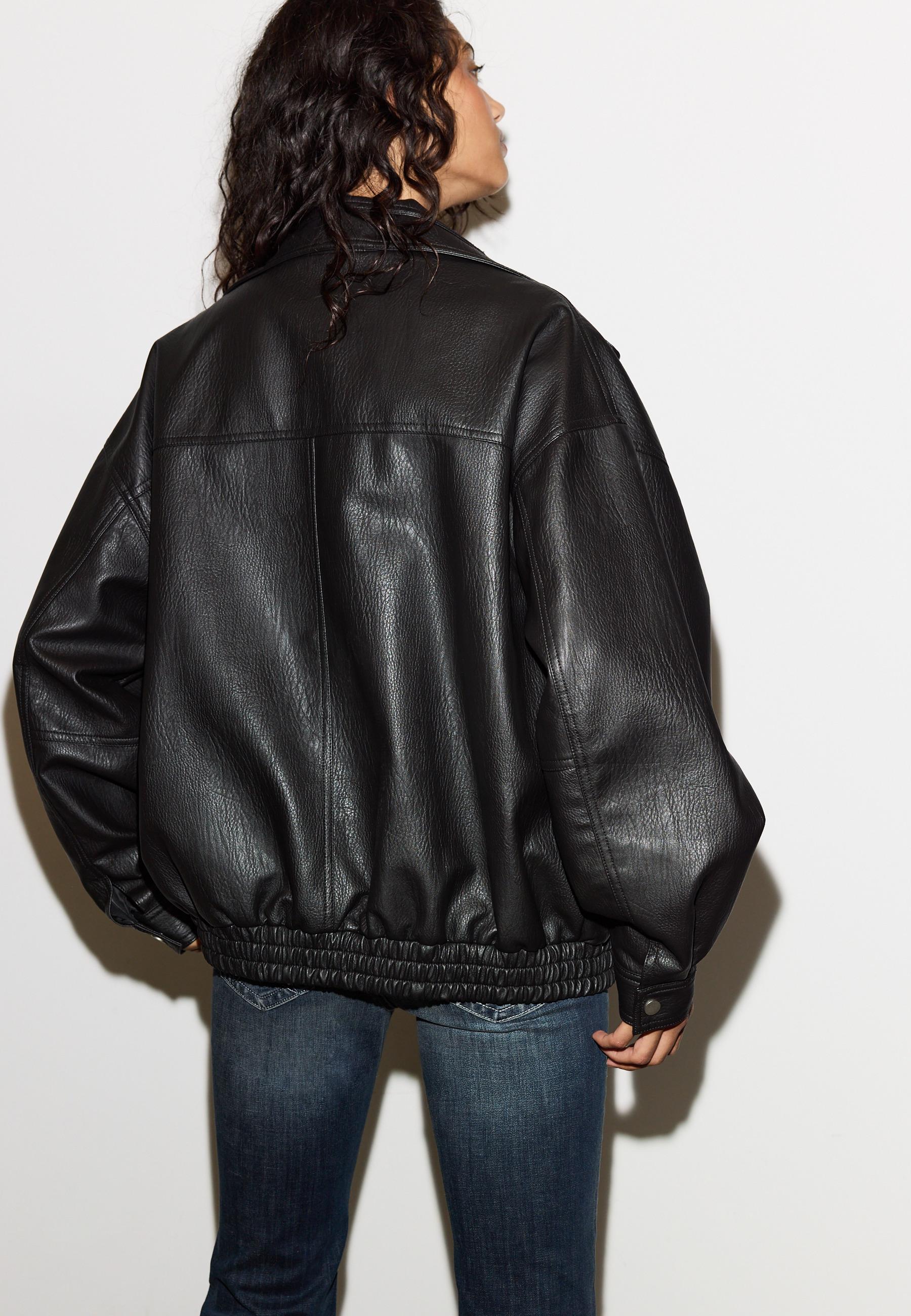 Stradivarius Oversize suni deri ceket görsel 3