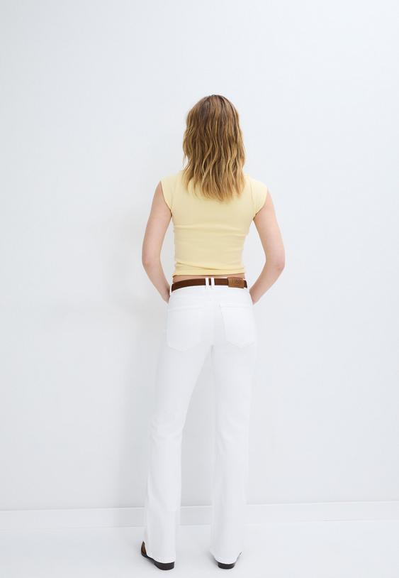 d68 jeans bootcut con cinturon