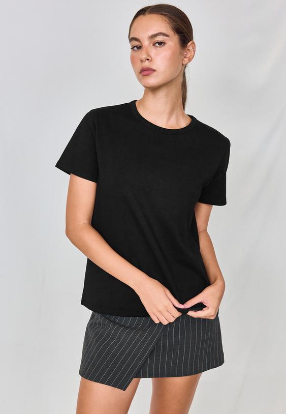 b02-basictshirt-im-regularfit-mit-weichem-griff