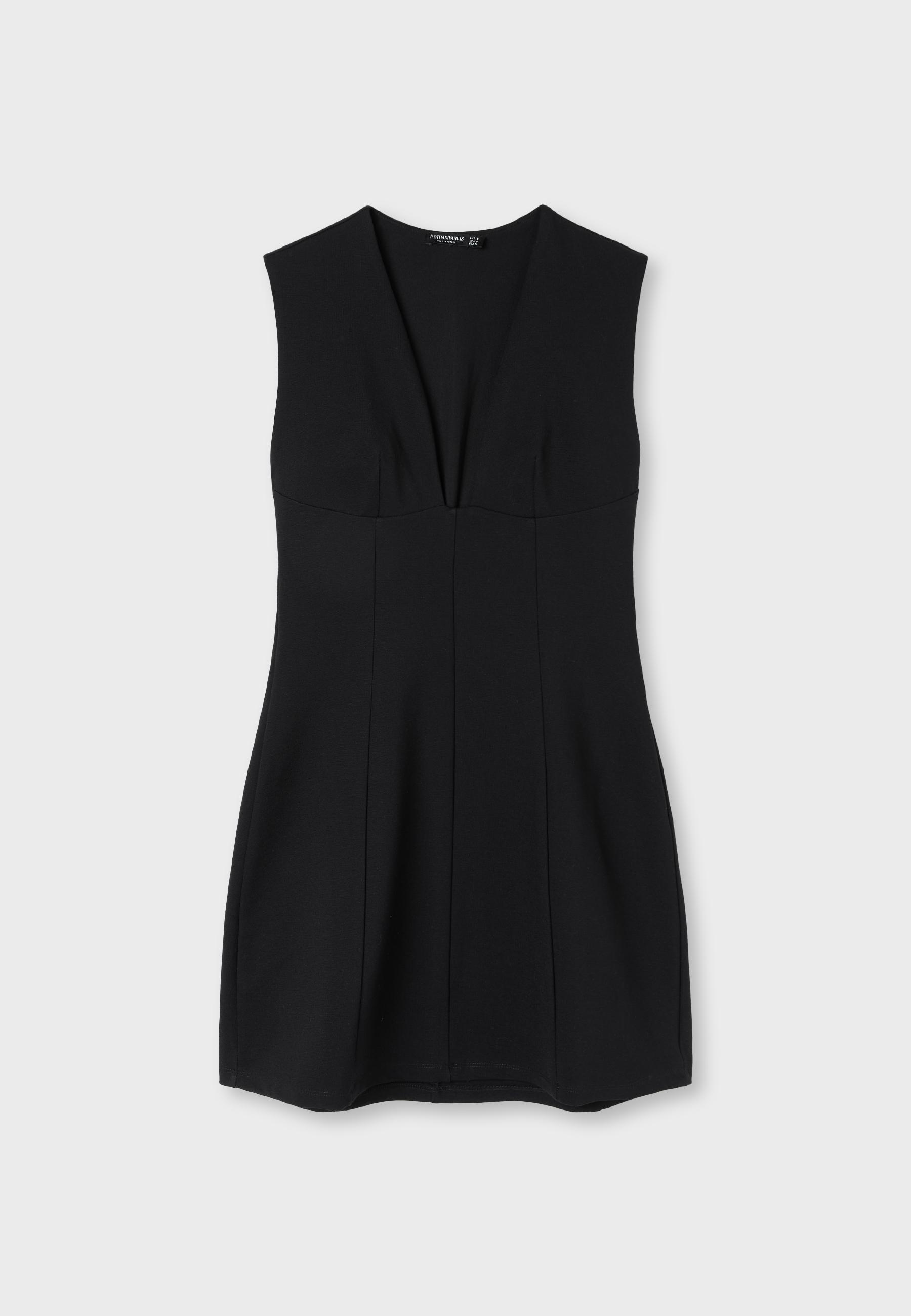 Short V-neck dress — Black