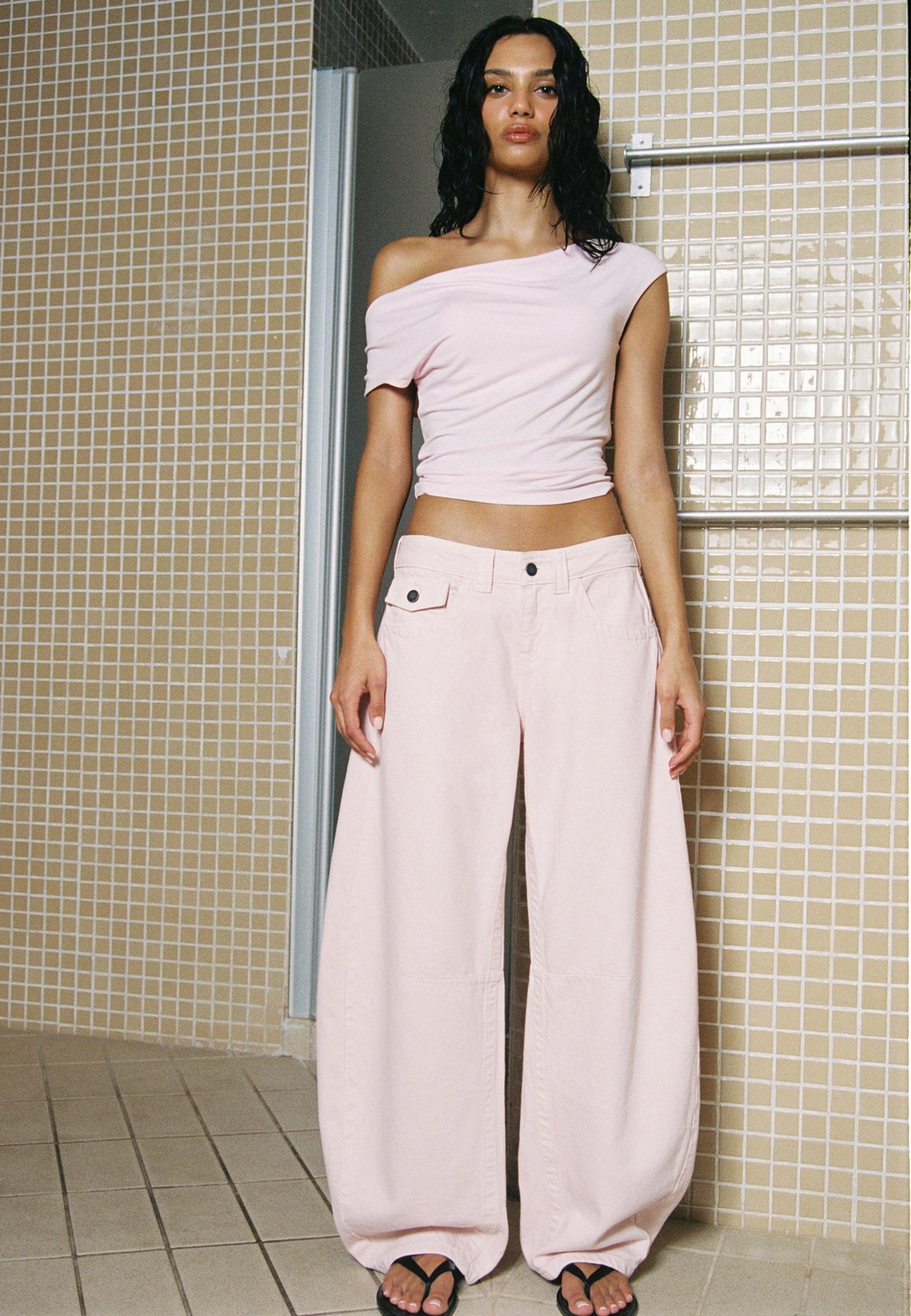 Low-rise barrel jeans — Pastel pink