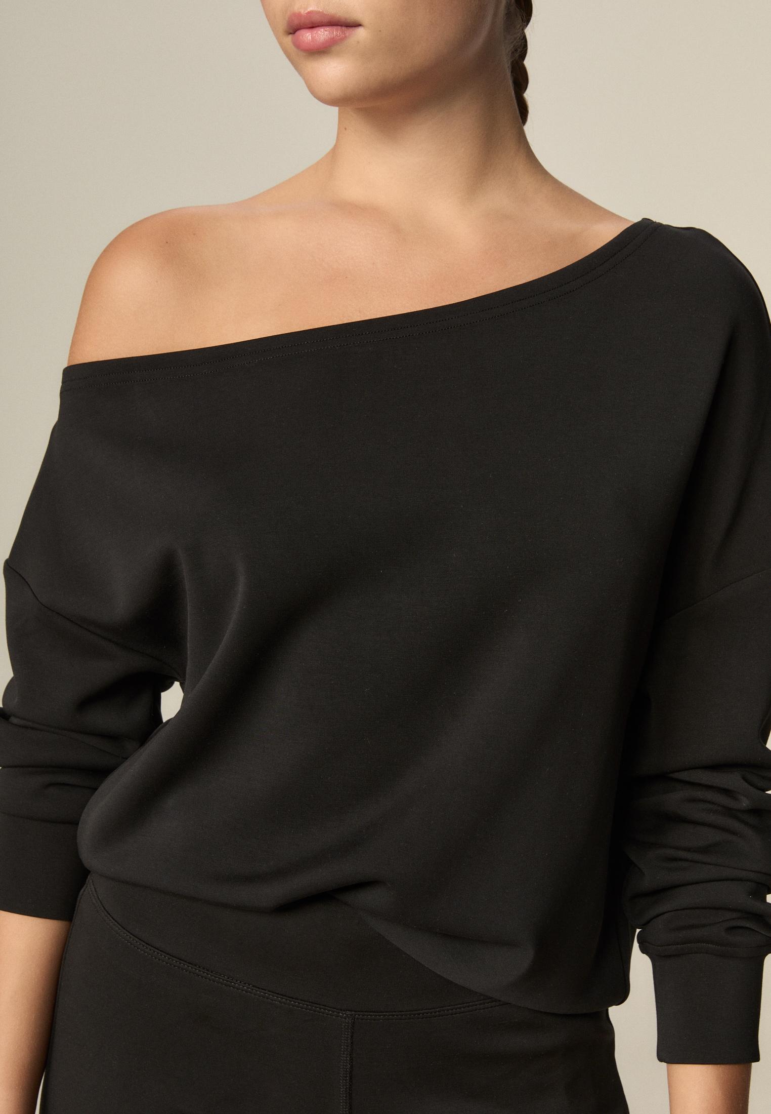 Stradivarius Yumuşak dokulu, açık omuzlu sweatshirt