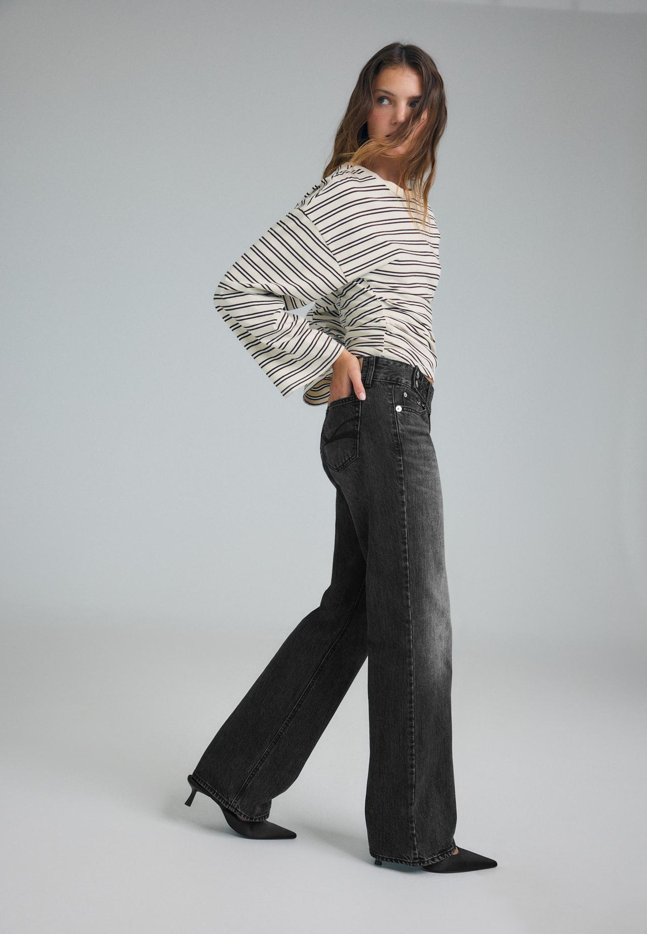 Low-rise straight jeans with hammer waist — BLACK DENIM WASHED EFFECT 