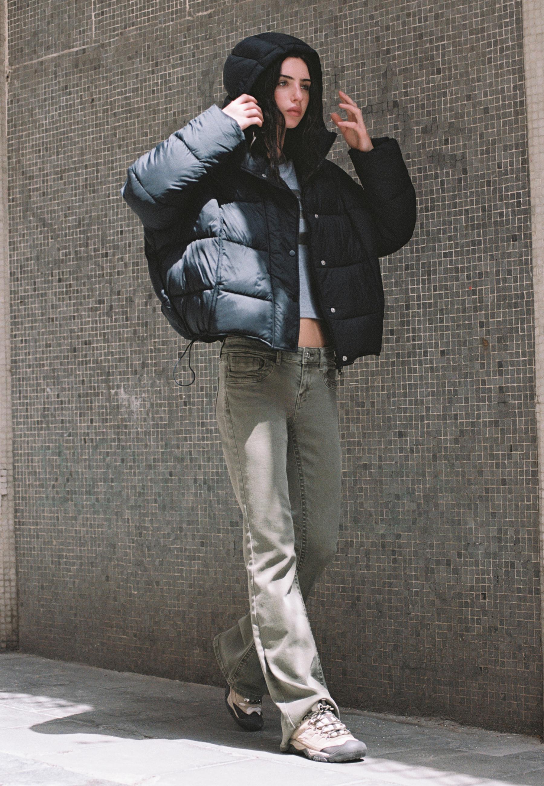 Hooded puffer jacket — Black