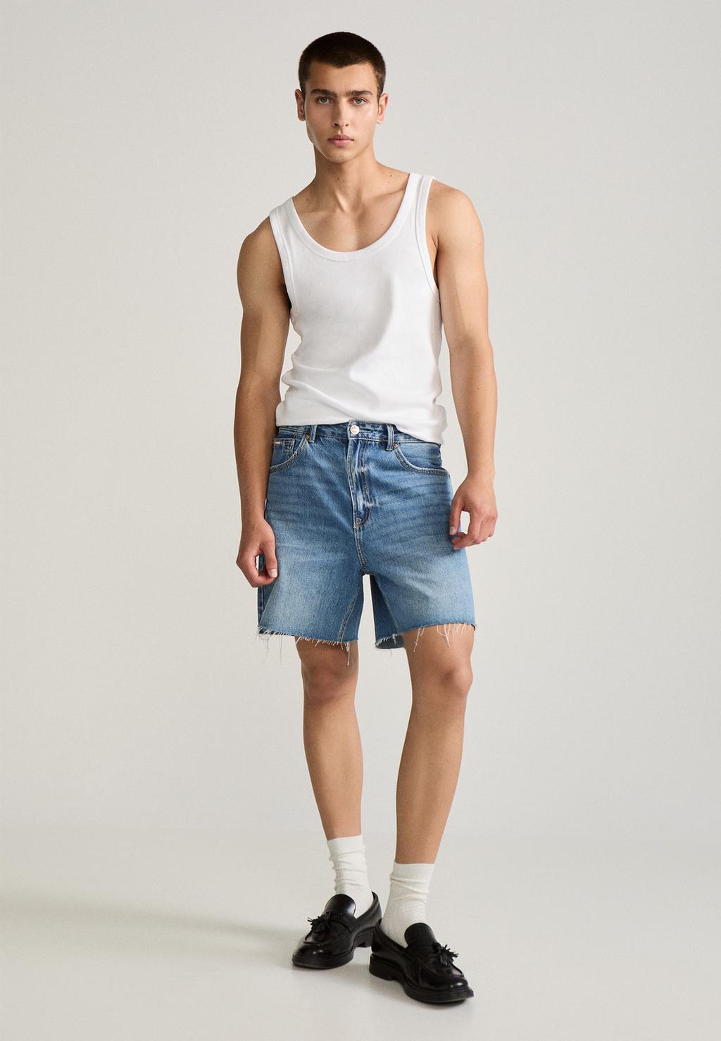 D93 Short denim longline