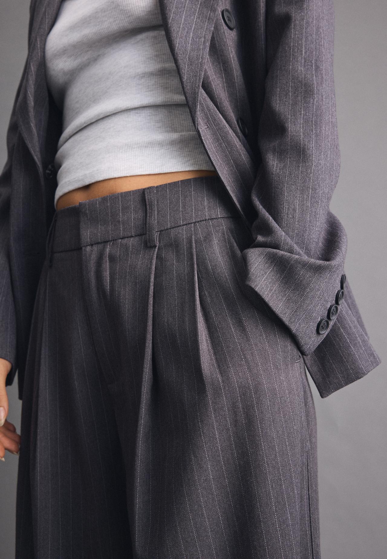 Striped wide-leg trousers — Grey