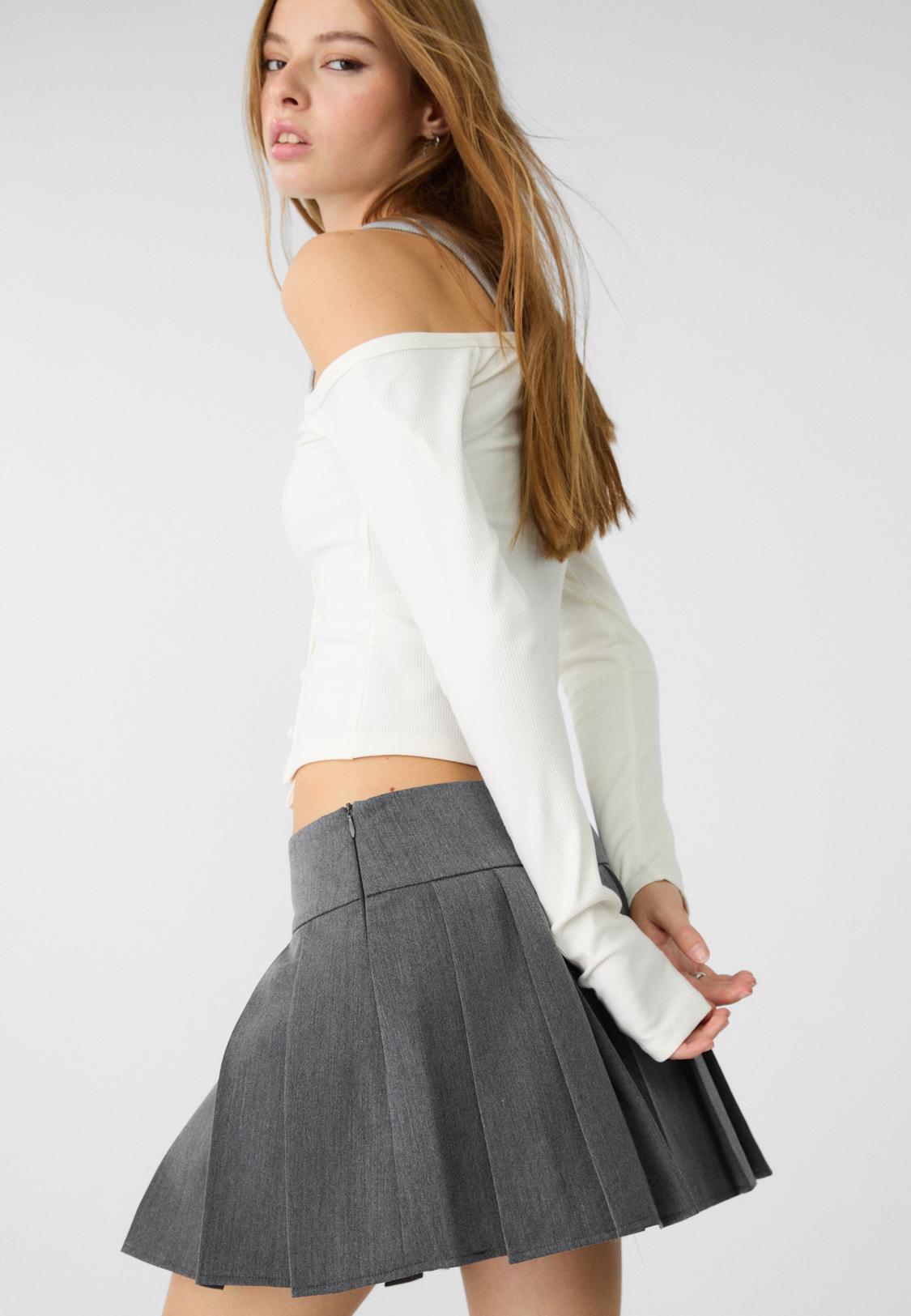 moda stradivarius falda tul