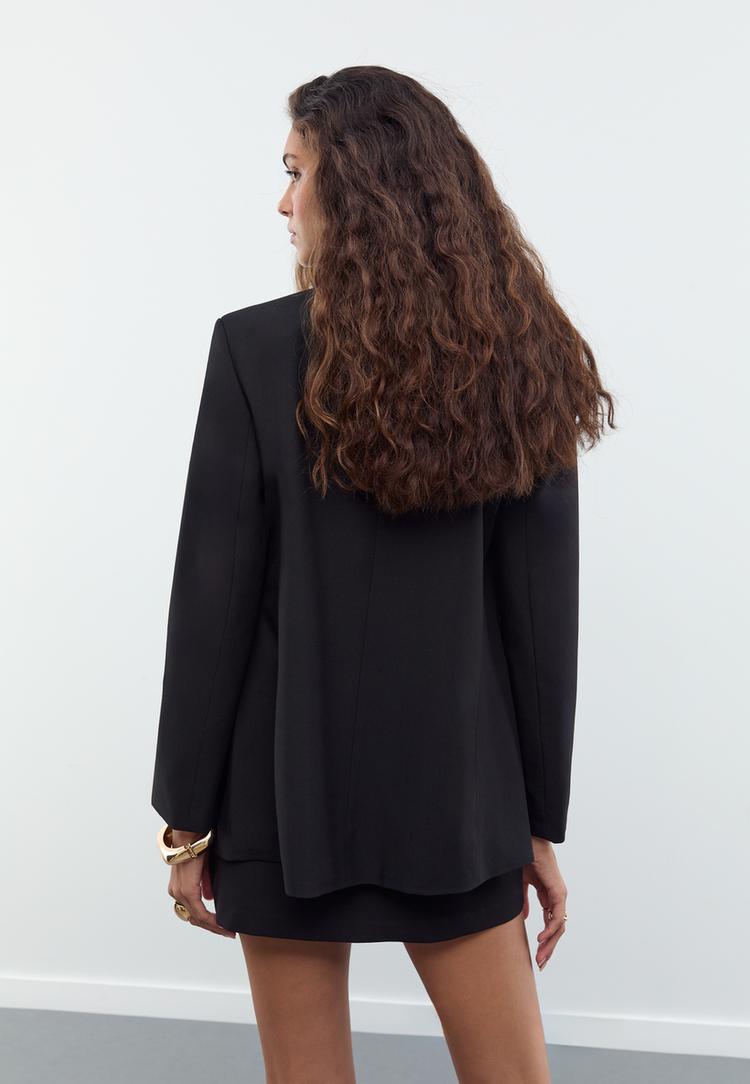 double breasted buttoned blazer