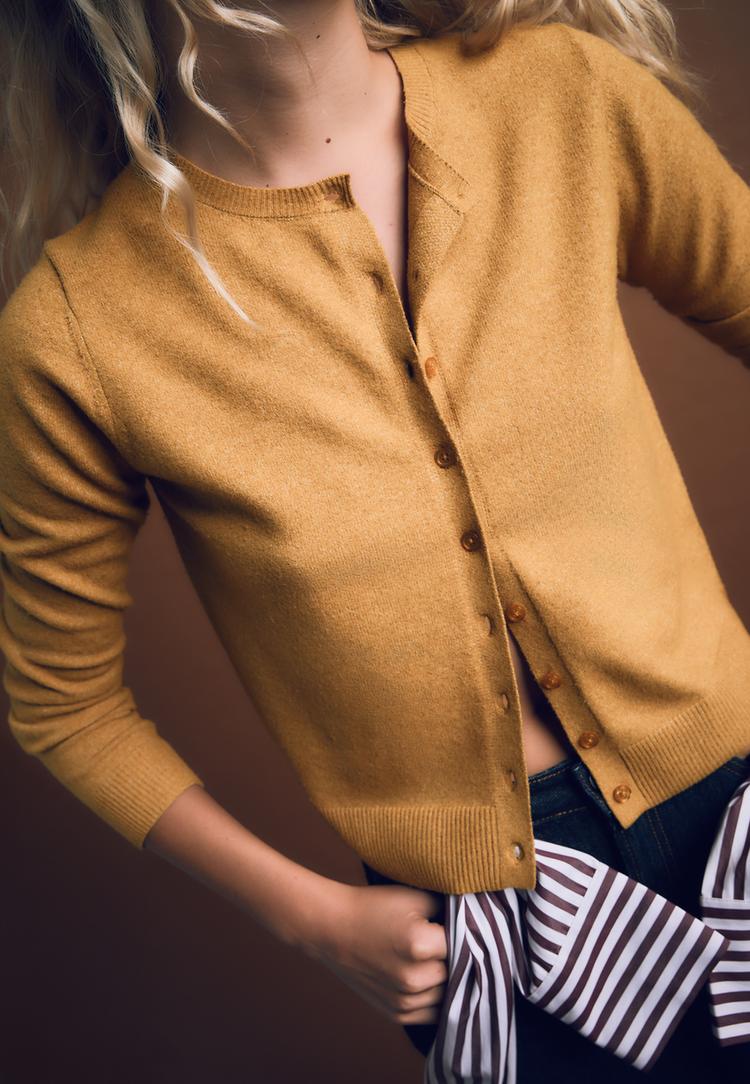 veste en maille a boutons toucher doux