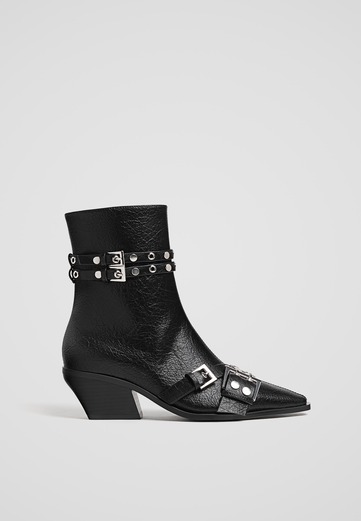 Cowboy ankle boots with buckles