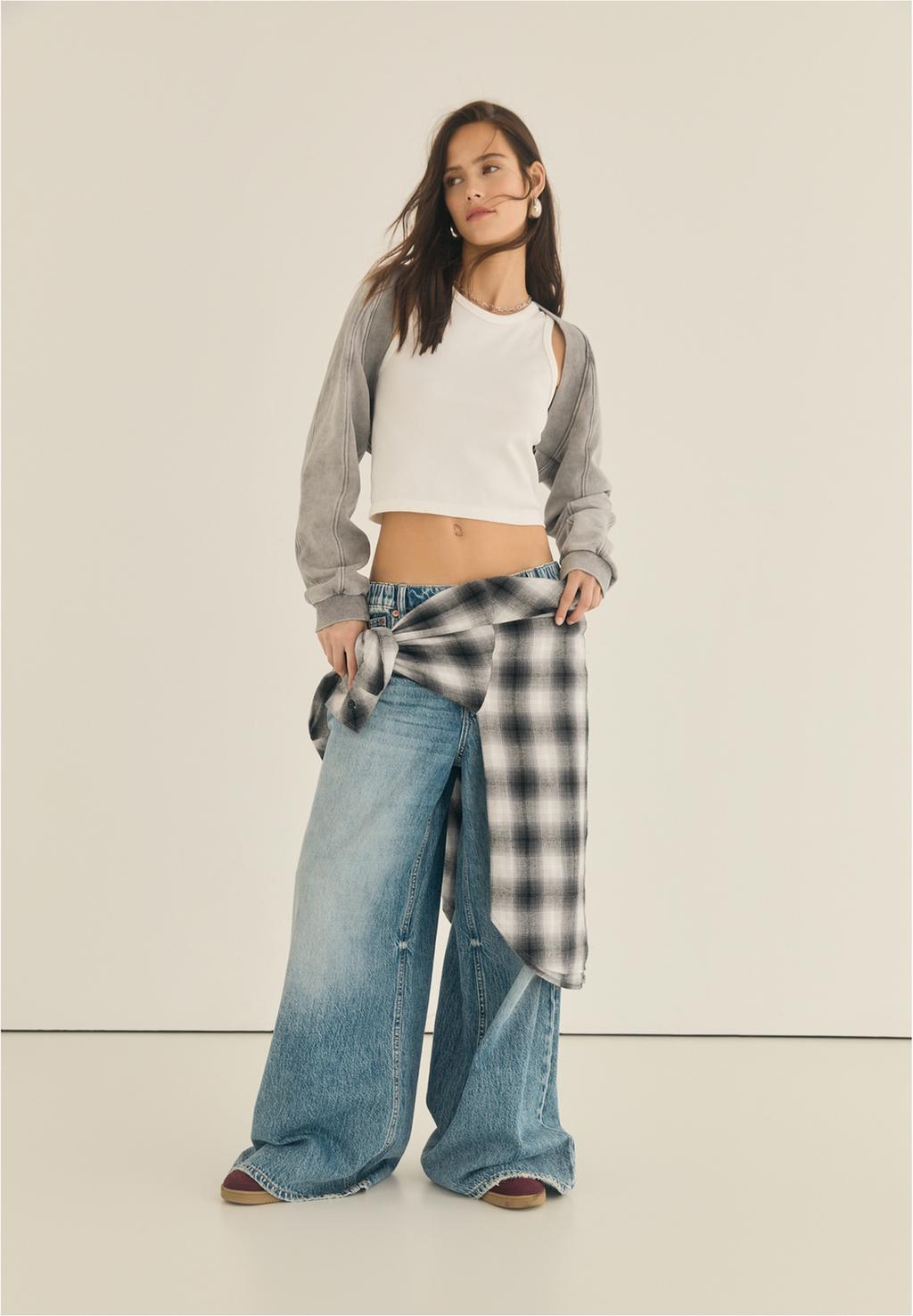 D99 loose wide leg jeans