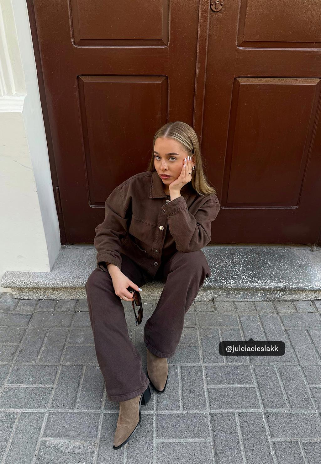 Cazadora sarga bolsillos