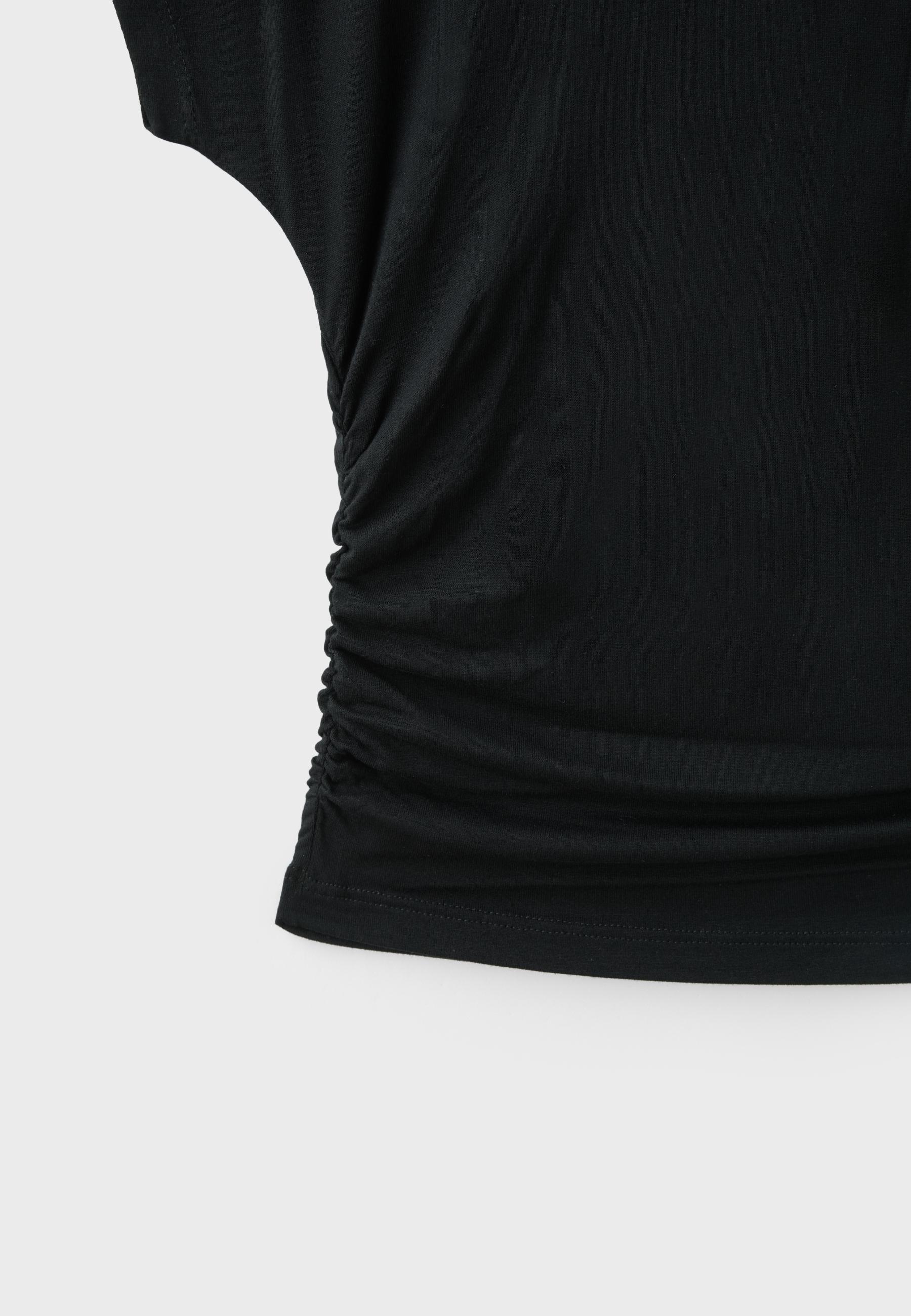Short sleeve gathered mock neck T-shirt — Black