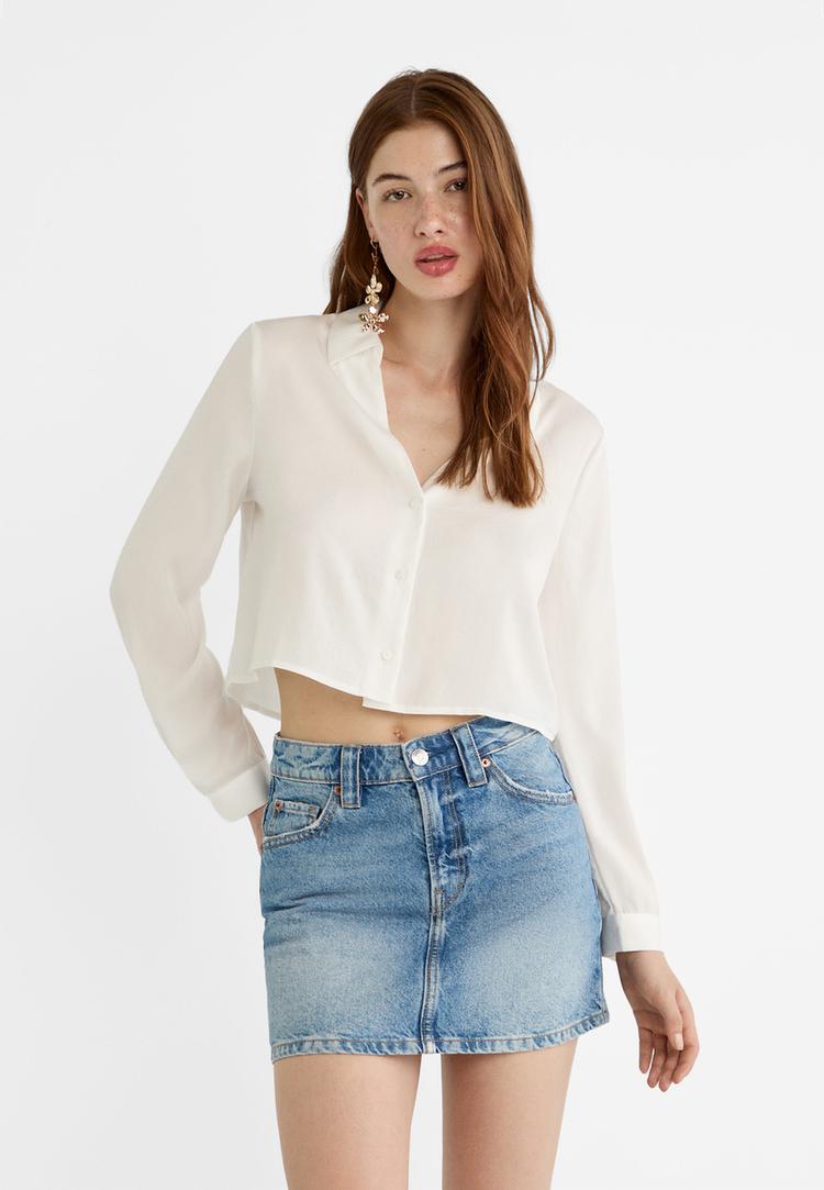 camisa satinada corta