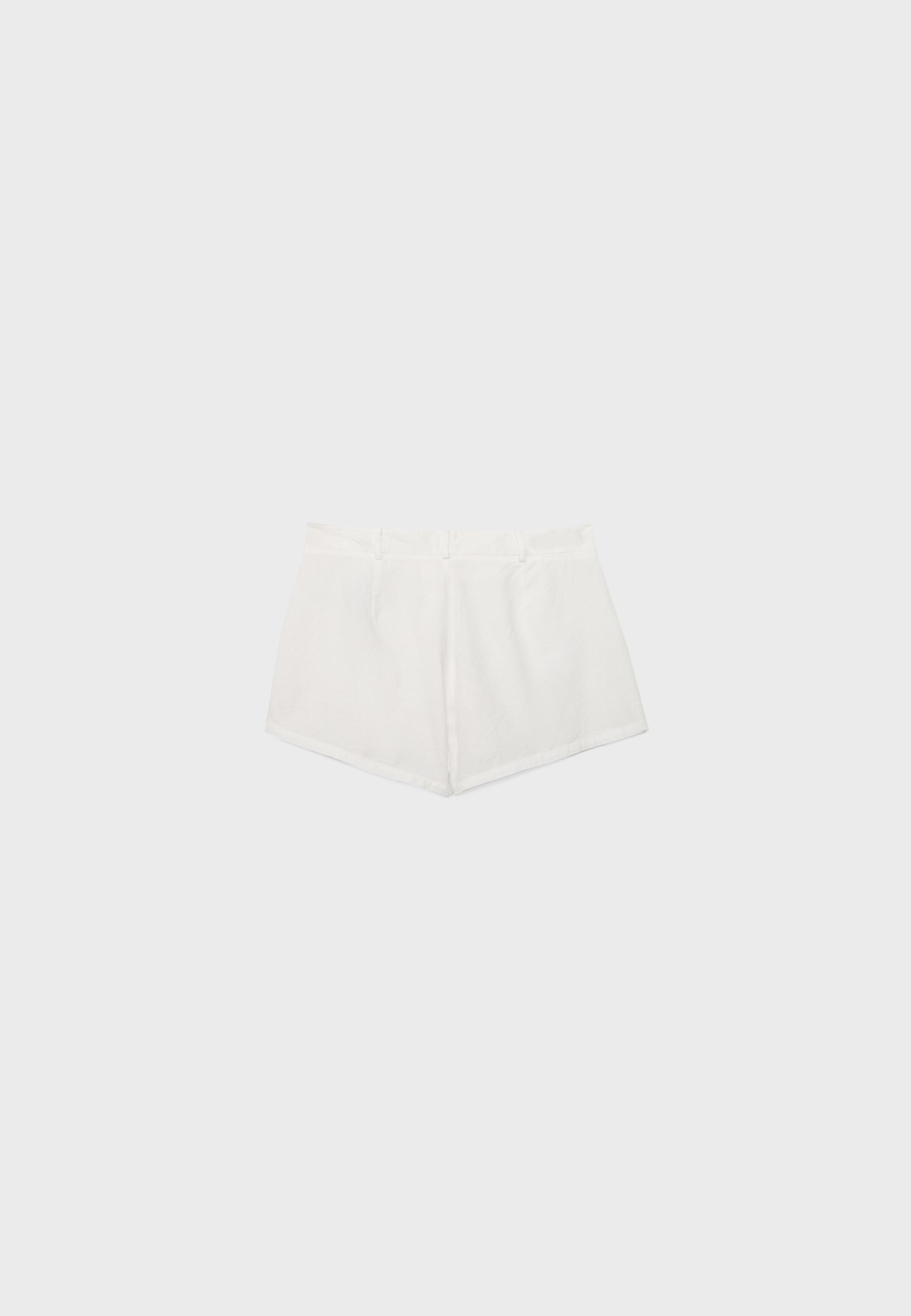 Embroidered mini shorts — Ecru