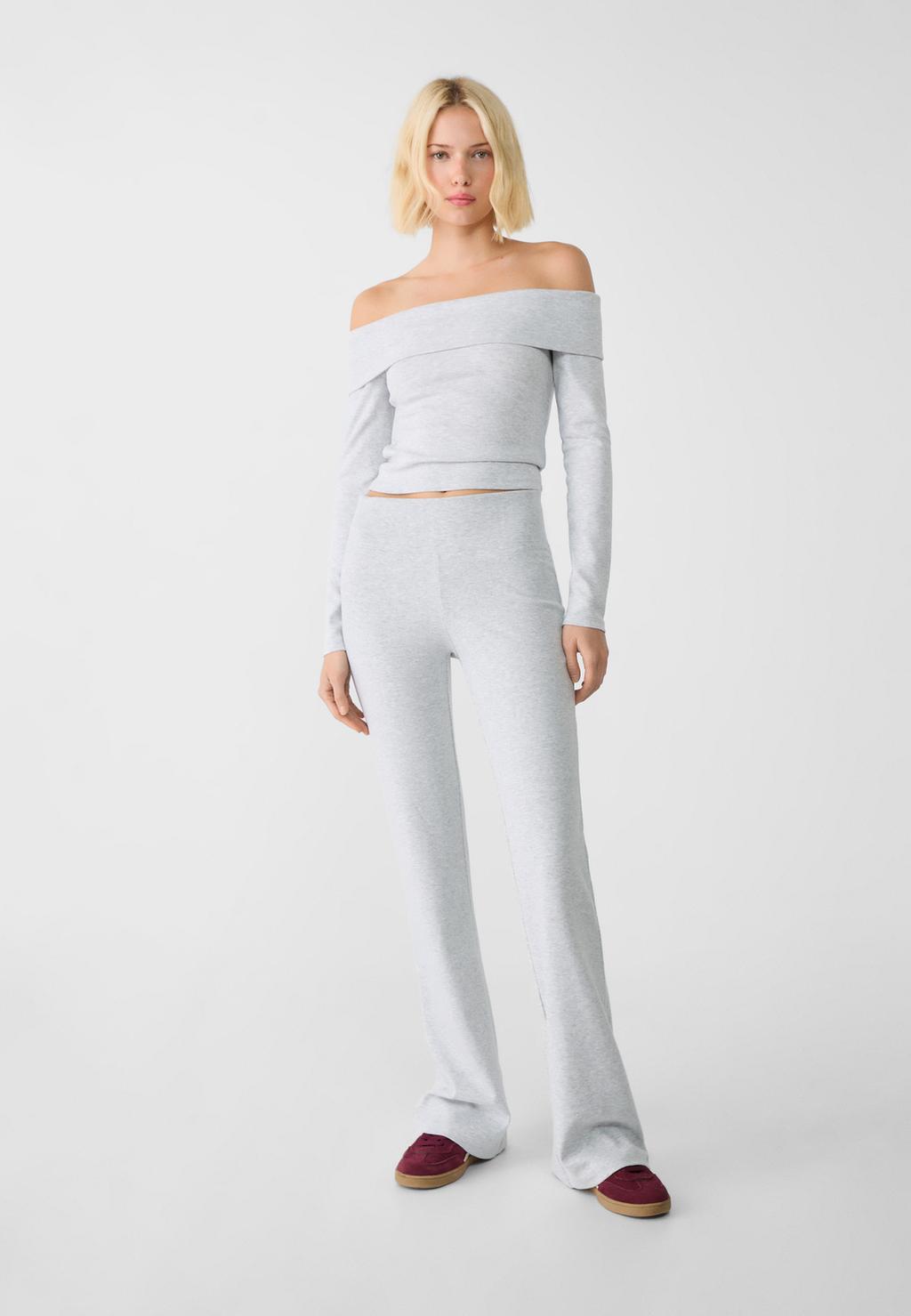 Ribbed waist flared trousers