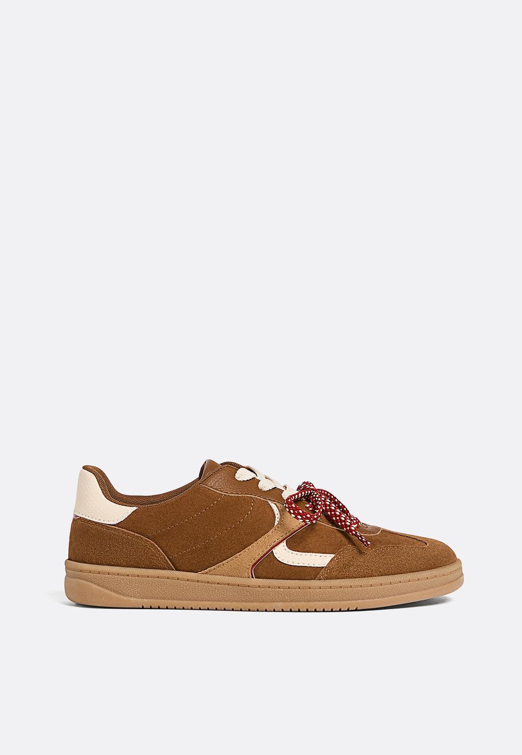 Zapatilla casual serraje