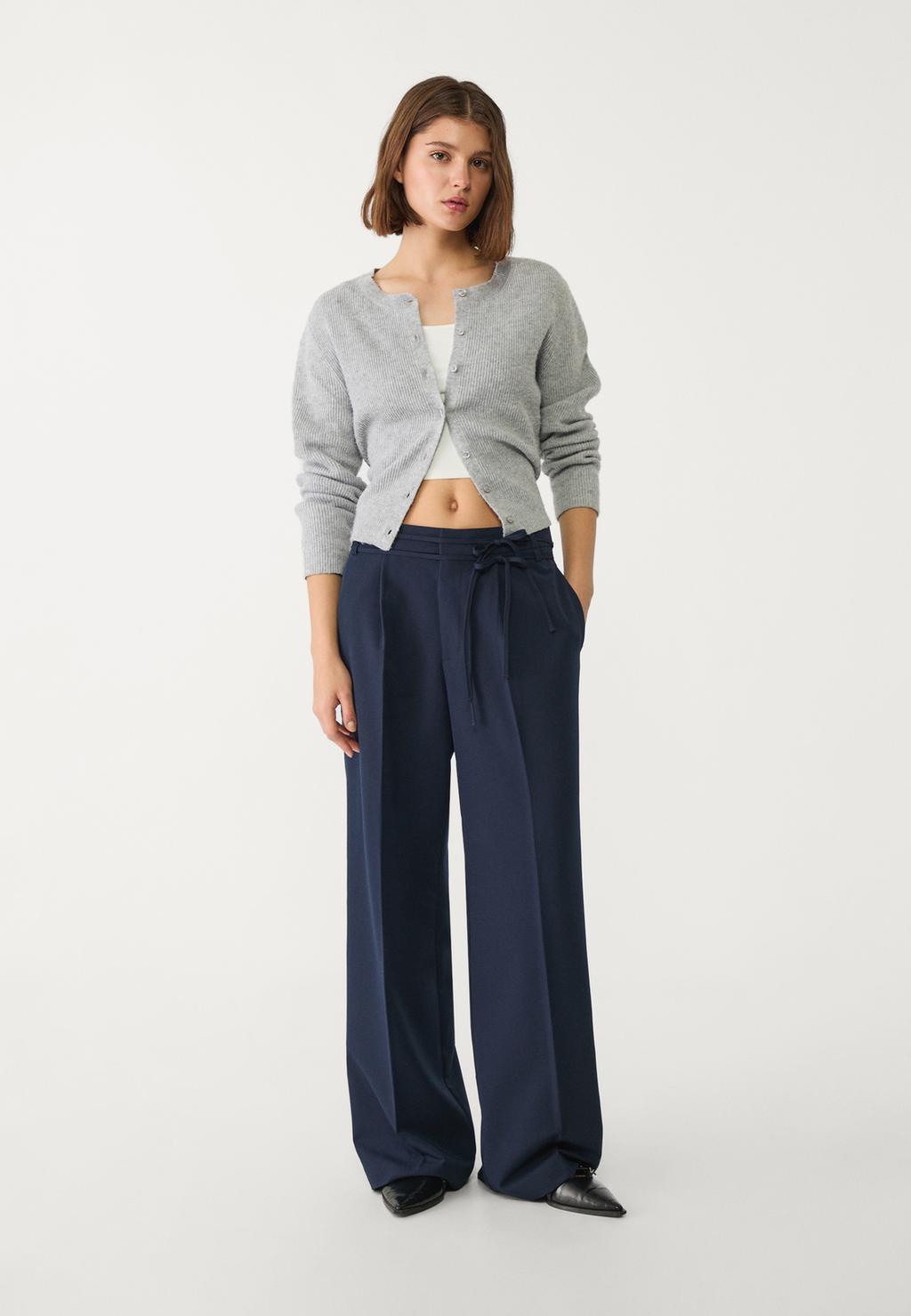 Pantalón super wide leg cinturones