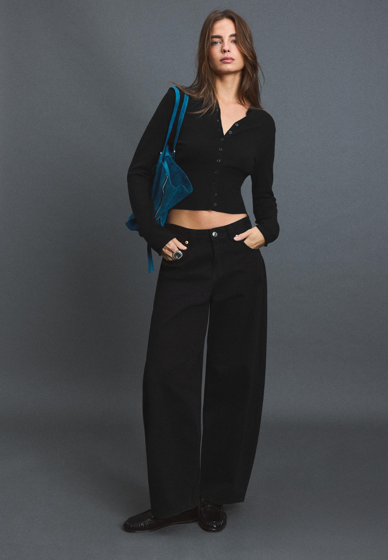 Fitted stand collar cardigan — Black