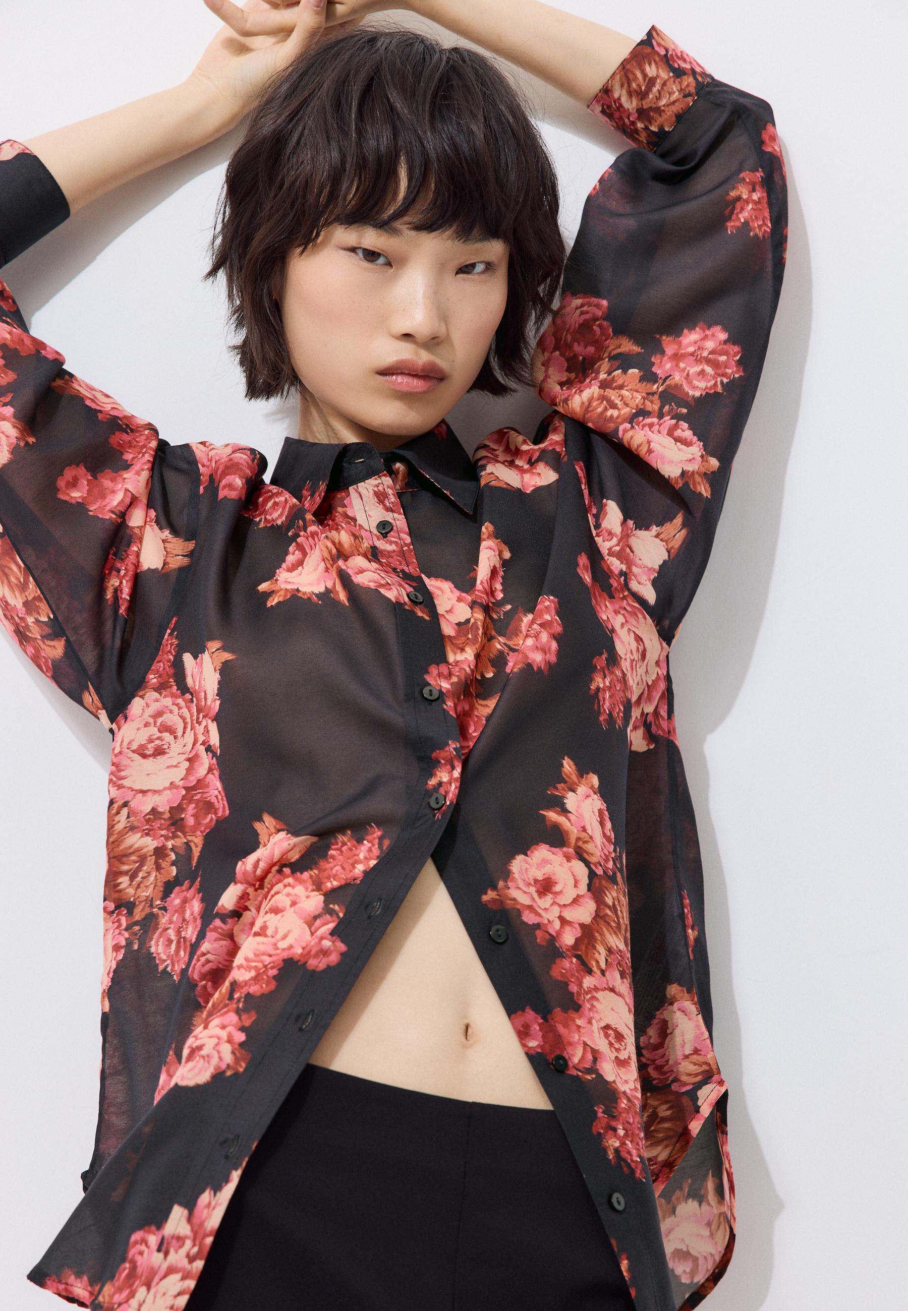 Floral print flowing shirt — Black