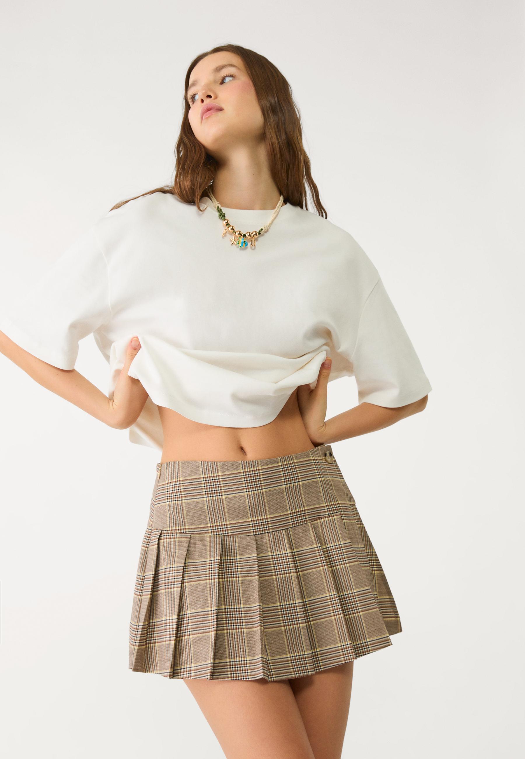 Herlipto Etoile Block Check Skort in beige, size M.