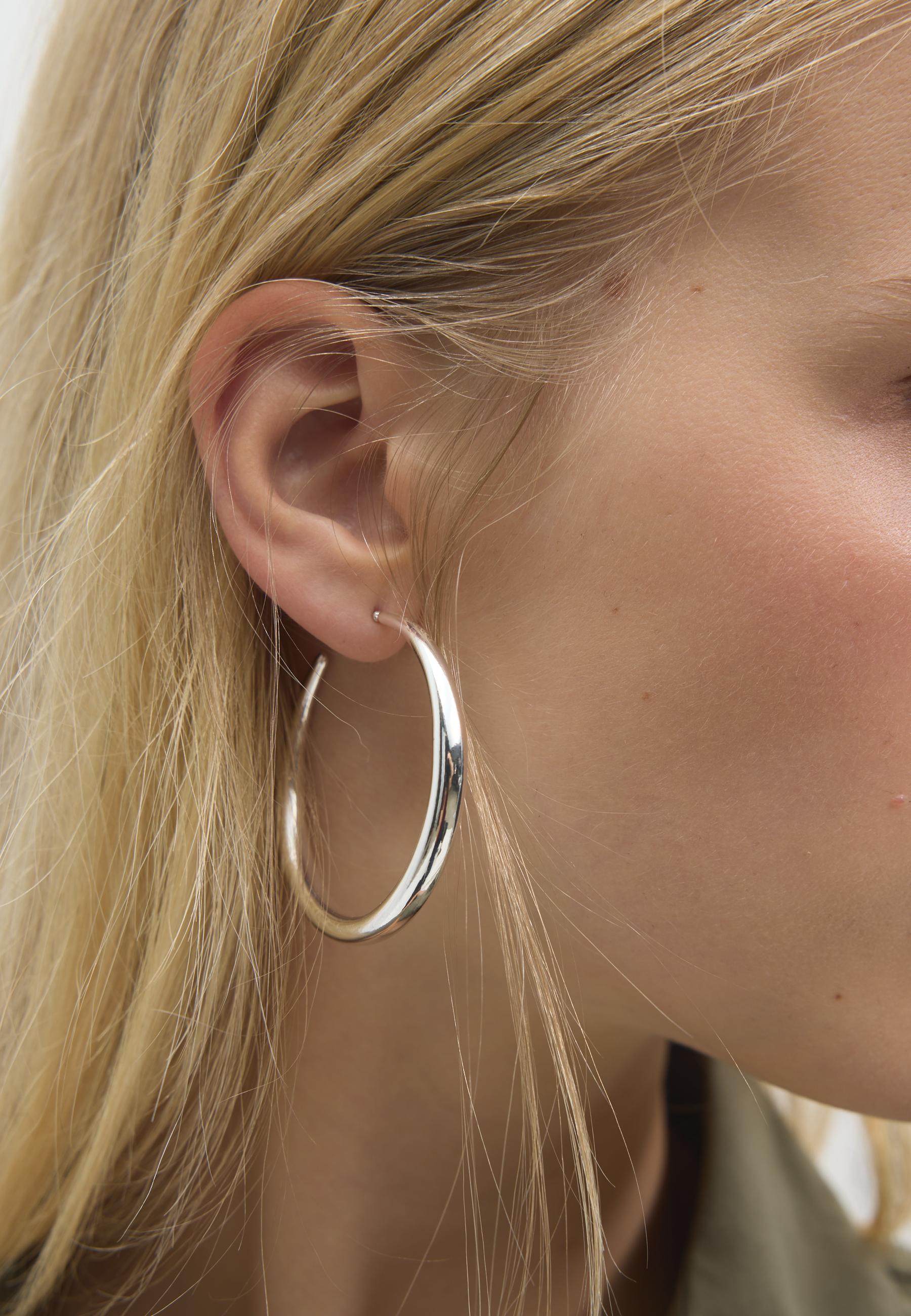Hoop earrings — Grey