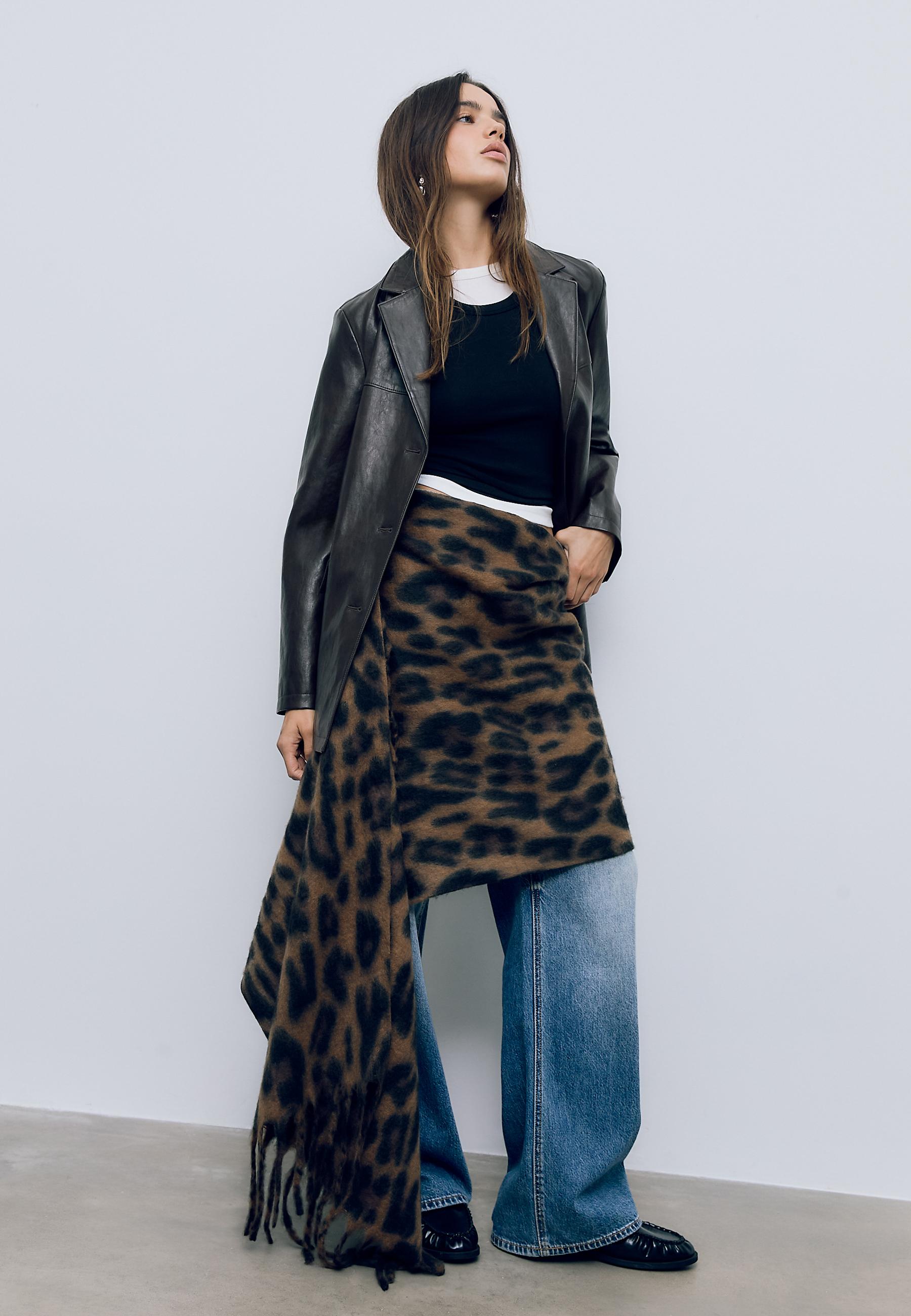 Leopar desenli atkı - Görsel 3