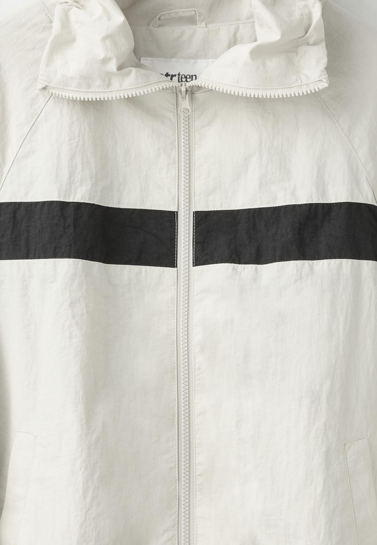 Technical windbreaker — Black