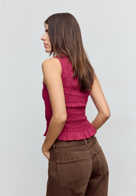 camiseta fruncida volantes