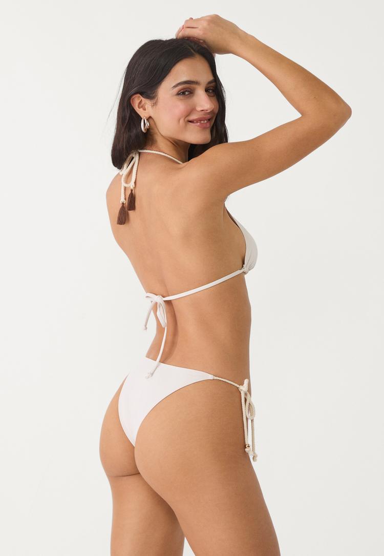 top bikini triangular cordones bordados