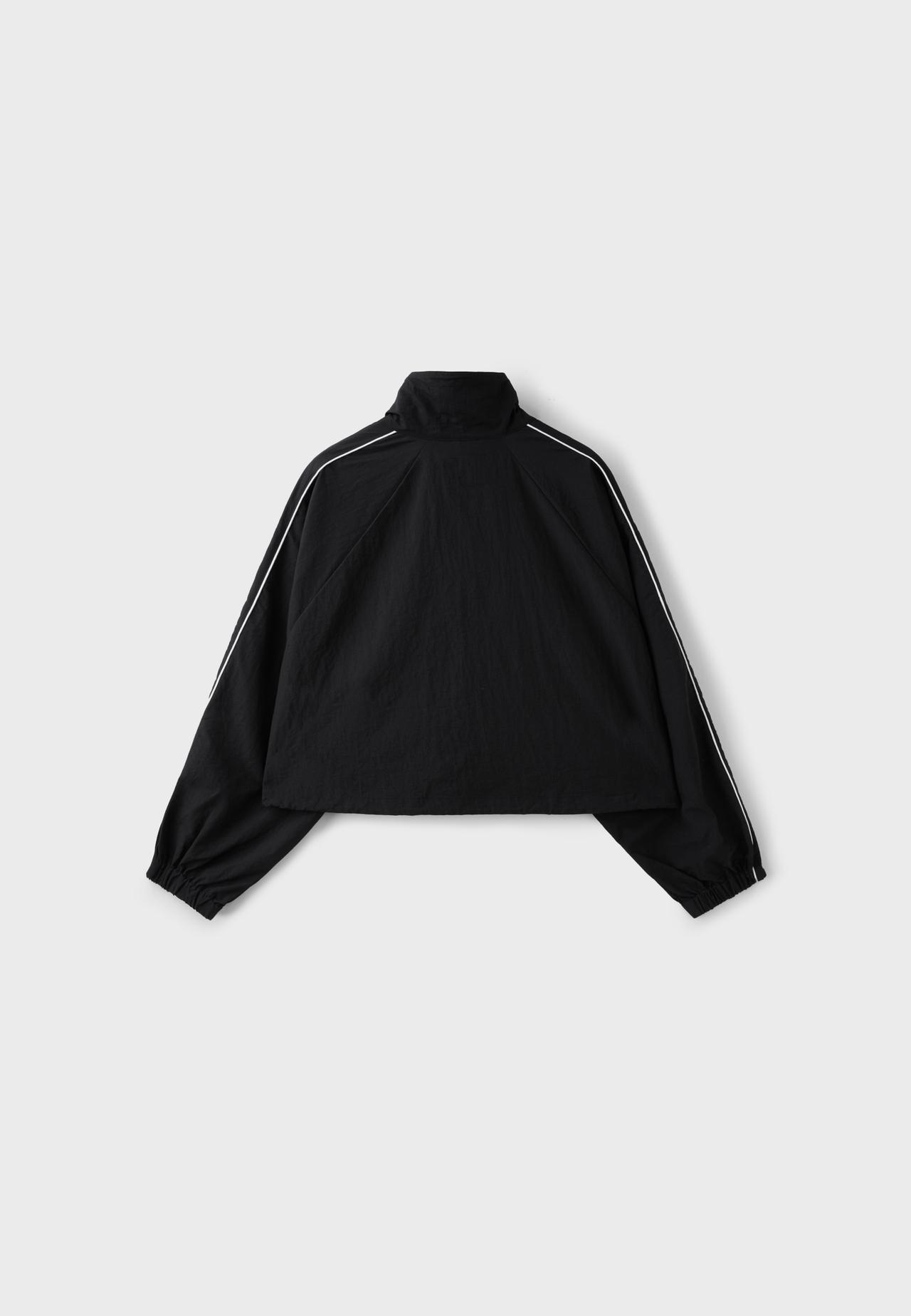 Technical windbreaker — Black