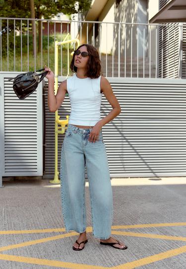 Basic Sleeveless T-Shirt — White 1