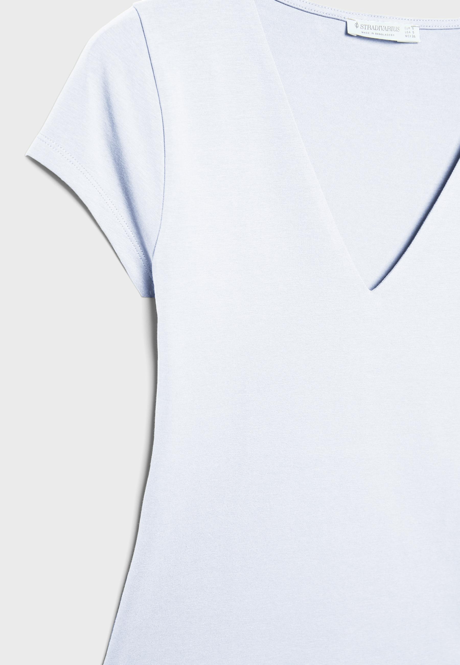 V-neck short sleeve T-shirt — White