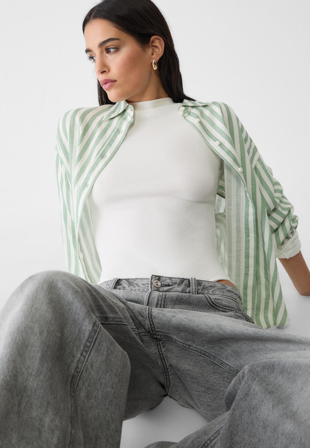Camisa fluida con lino