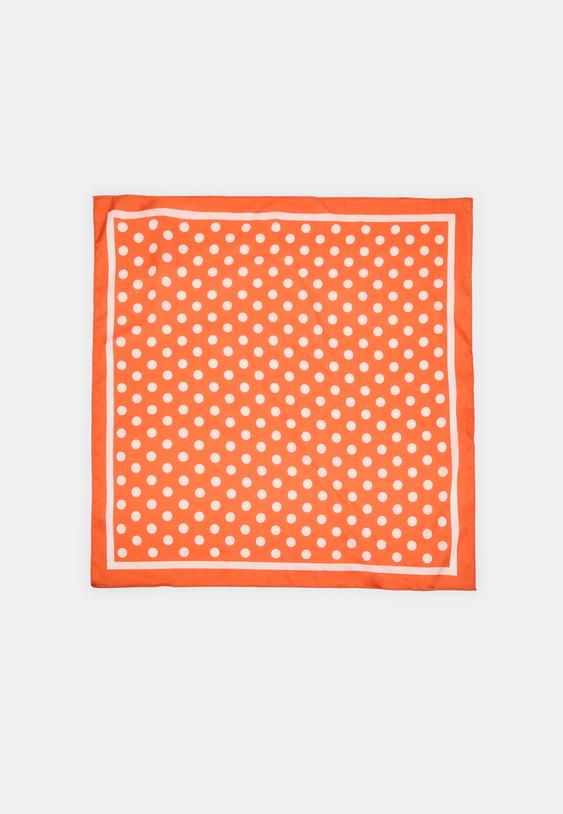 driehoekige sjaal met stippen